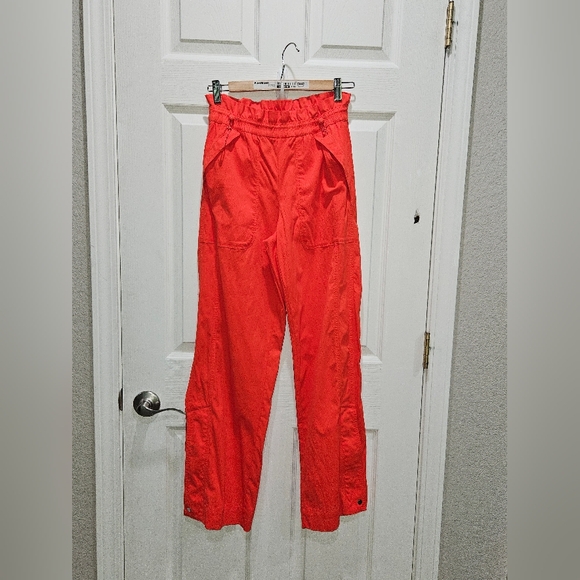 Athleta Trekkie Parachute pants size 0 - Picture 3 of 10